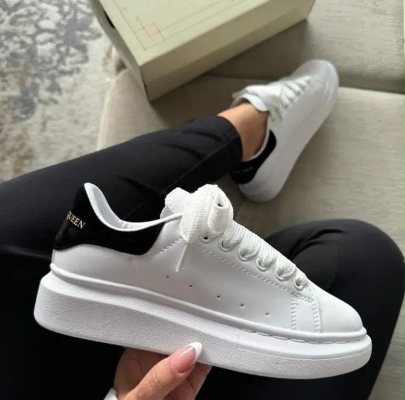 ALEXANDER MCQUEEN