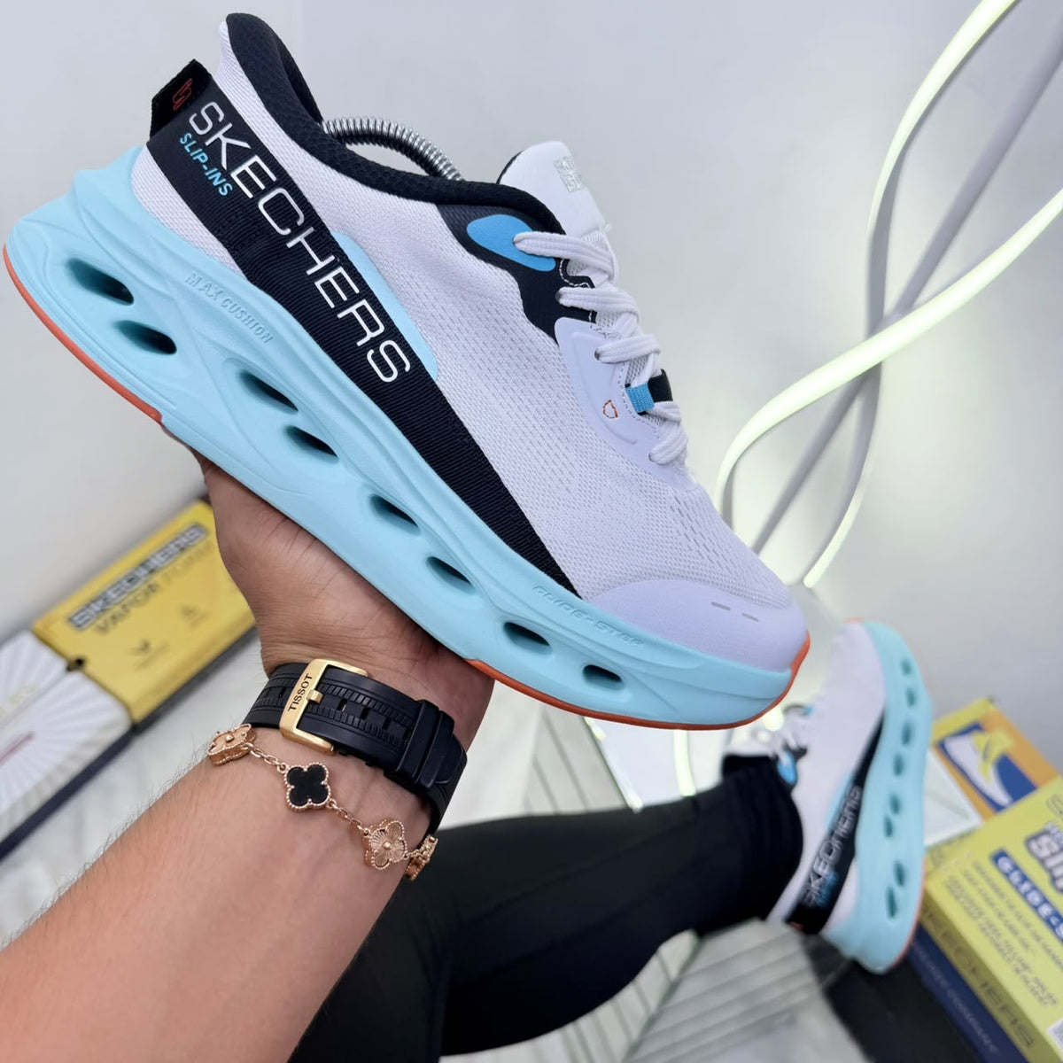 SKECHERS GLIDE-STEP