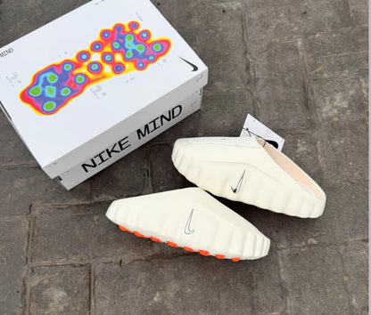 NIKE MIND