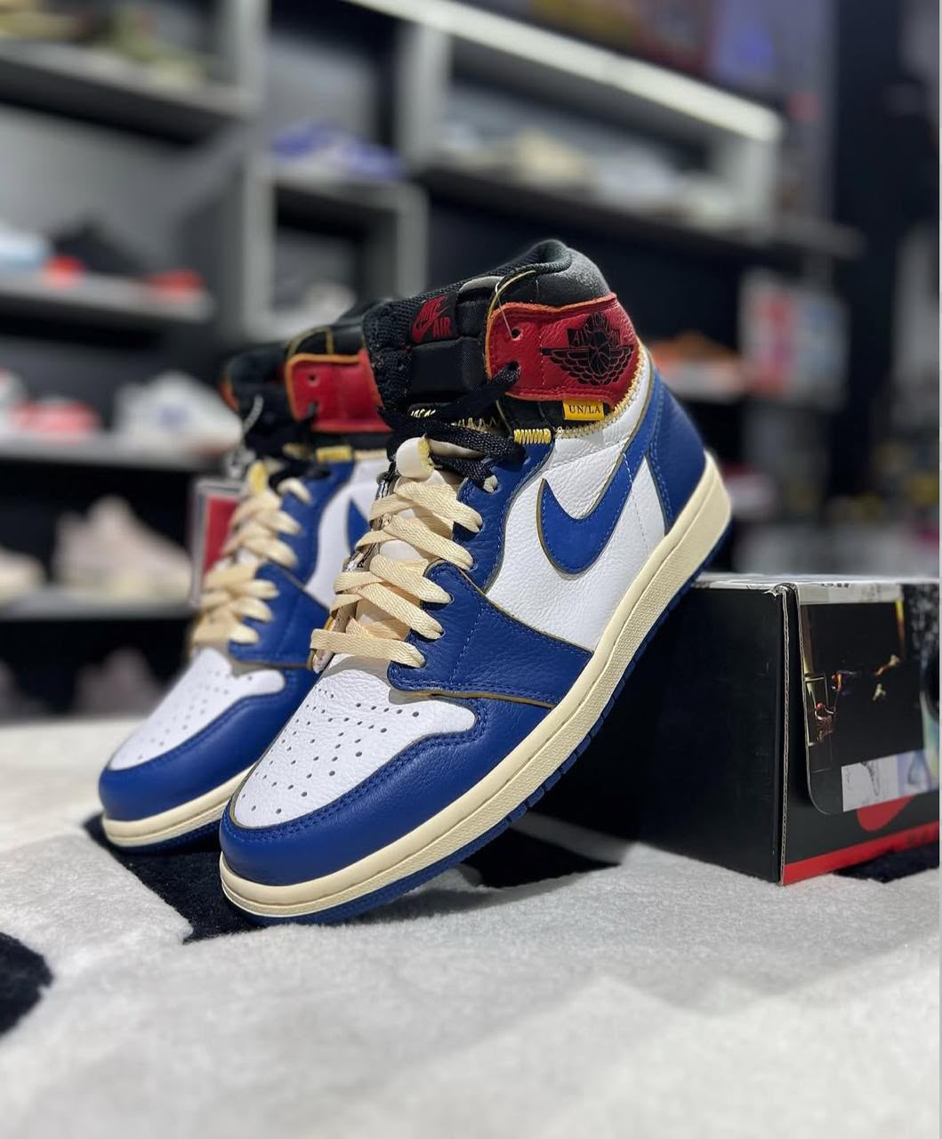 NIKE RETRO 1