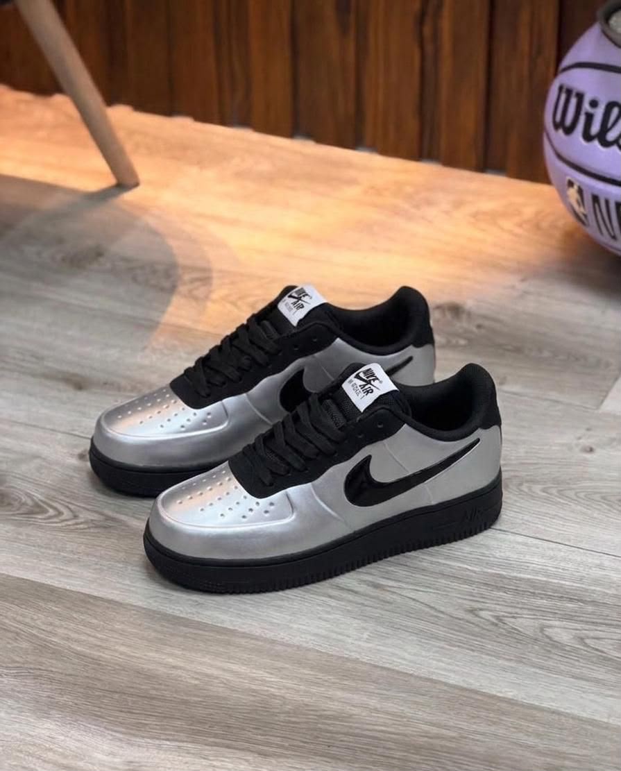 NIKE AF1