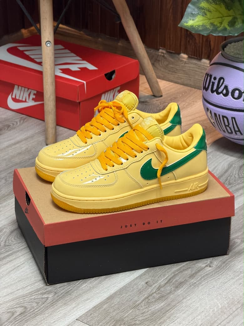 NIKE AF1