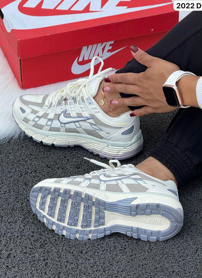NIKE P6000