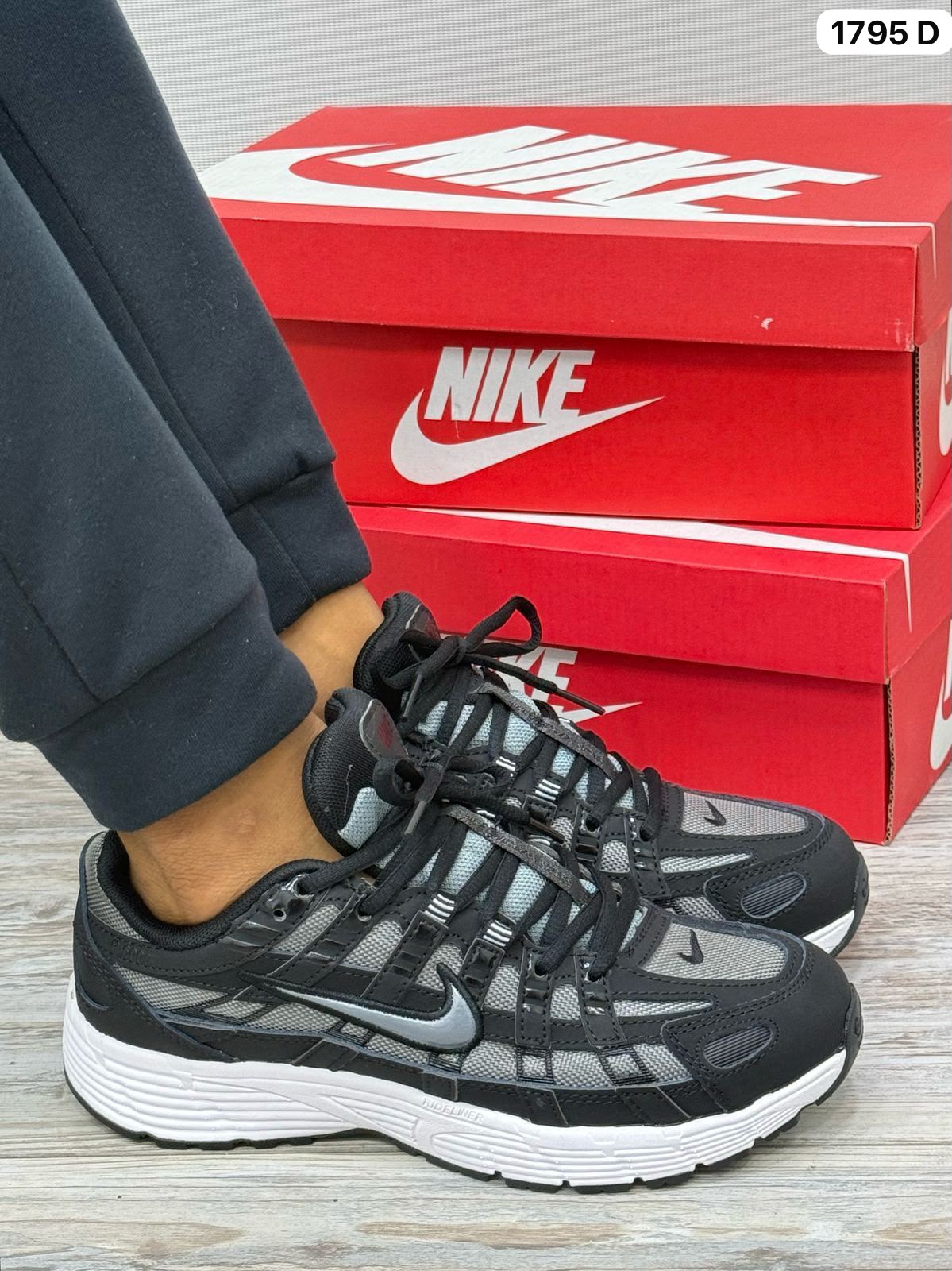 NIKE P6000