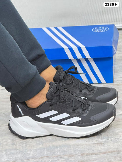 ADIDAS TERREX
